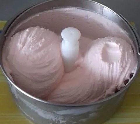 Glace à la barbe à papa (bis)